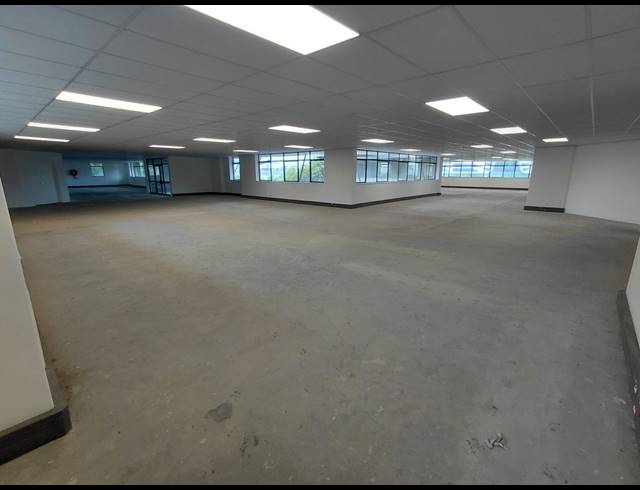 1,765M² OFFICE TO LET IN RANDJESPARK